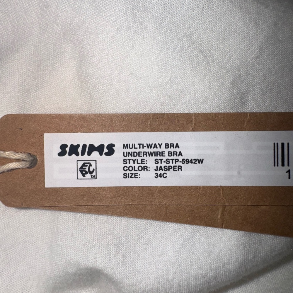 SKIMS Multi-Way Bra - color Jasper - Picture 14 of 15